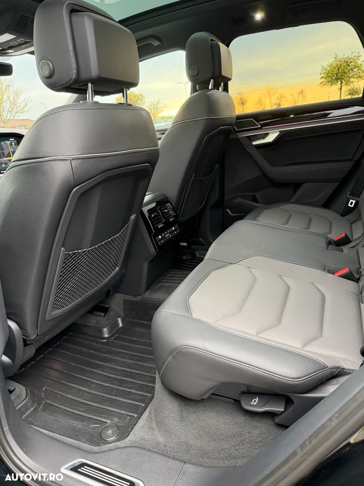 Volkswagen Touareg V6 TDI 4MOTION R-Line - 6