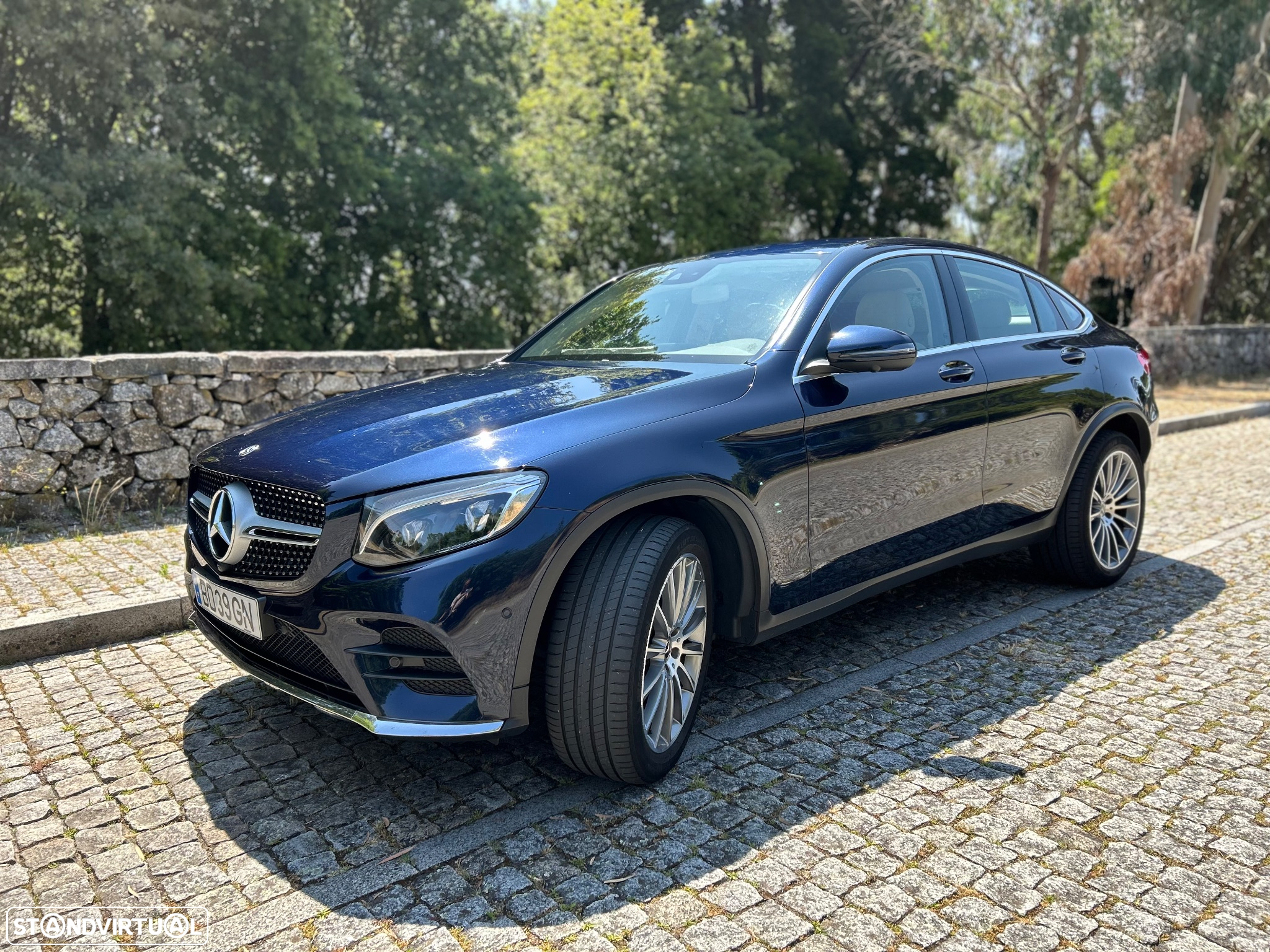 Mercedes-Benz GLC 250 Coupe 4Matic 9G-TRONIC AMG Line - 2