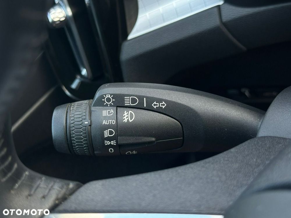 Volvo XC 40 - 26