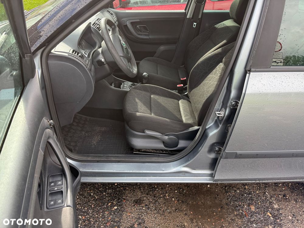 Skoda Fabia 1.2 TSI Family - 10