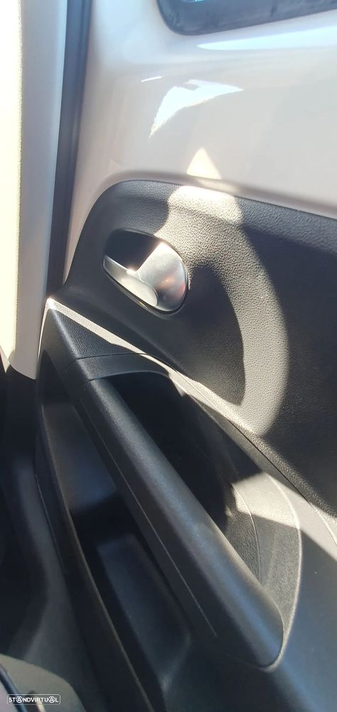 VW Up! 1.0 BlueMotion Move - 32