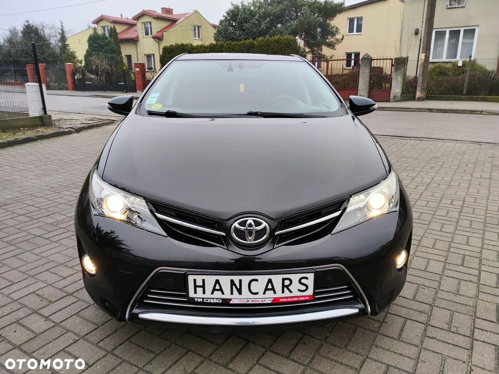 Toyota Auris 2.0 D-4D Premium - 3
