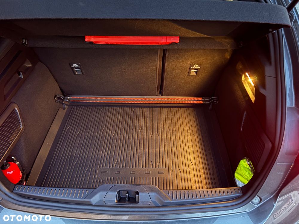 Ford Focus 2.3 EcoBoost ST - 22