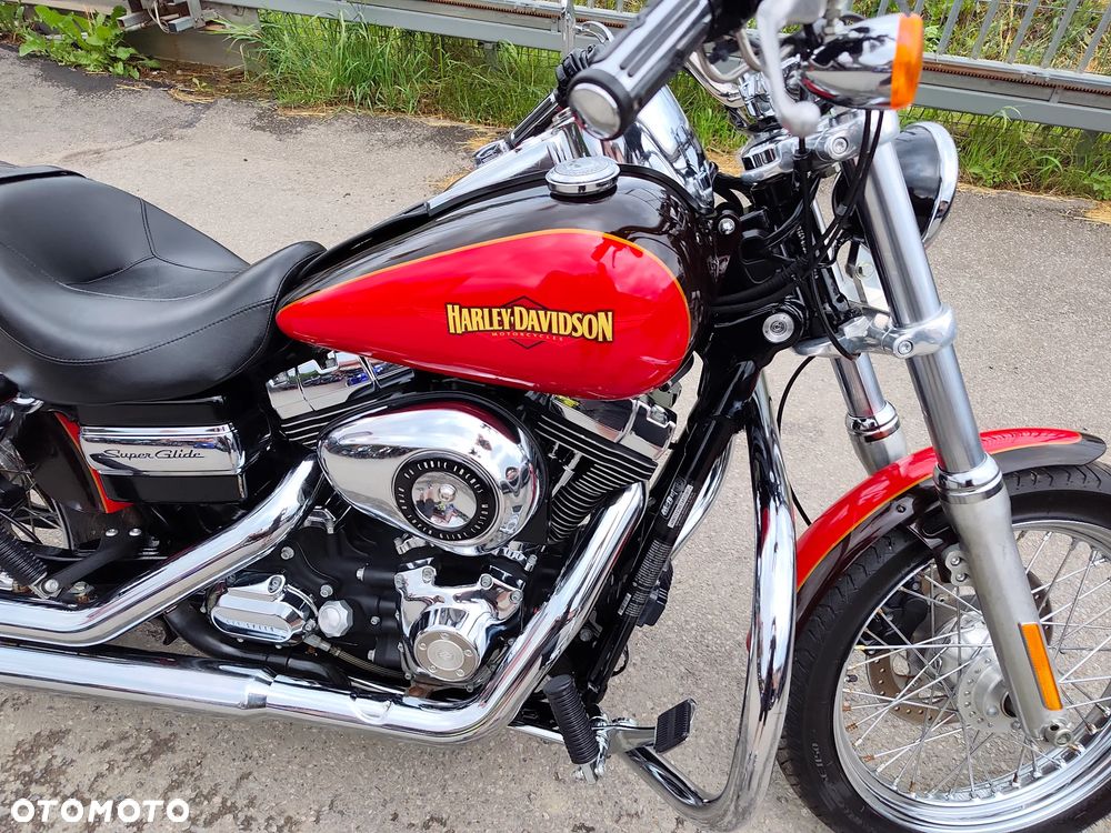 Harley-Davidson Dyna Super Glide - 4
