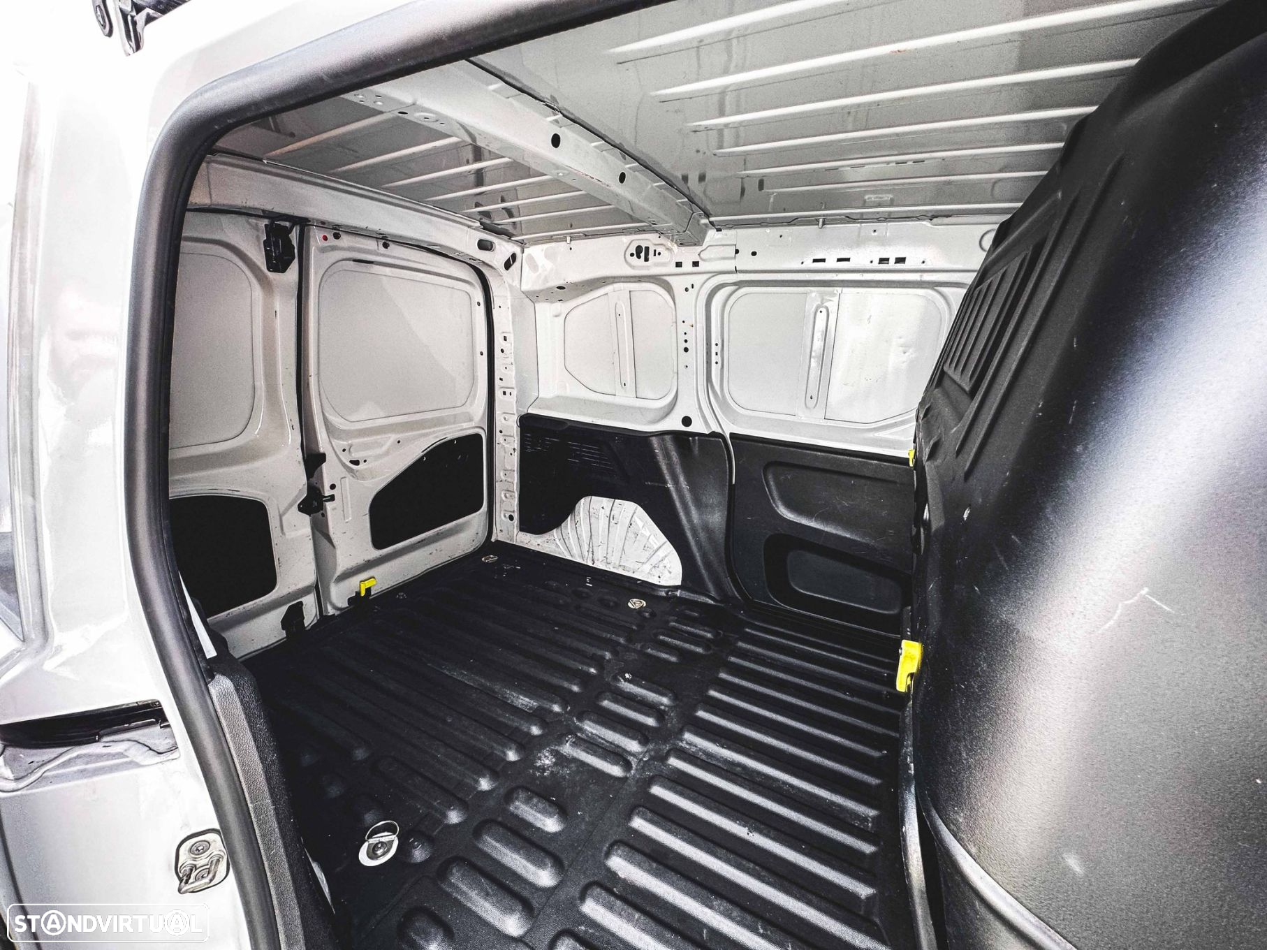 Peugeot Partner 1.5 BlueHDi Asphalt Standard - 7