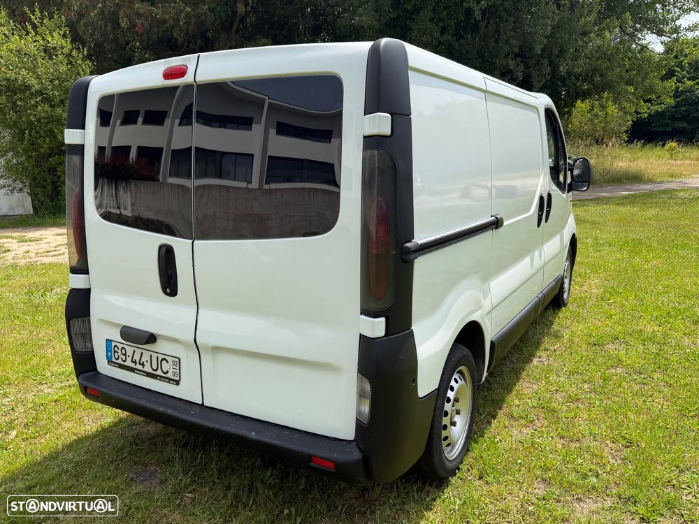 Opel Vivaro 1.9 cdti - 26