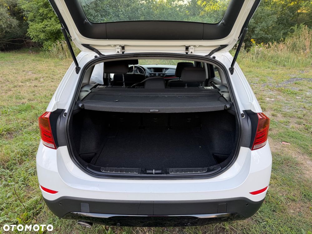 BMW X1 xDrive18d xLine - 32