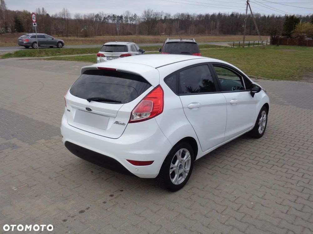 Ford Fiesta - 4