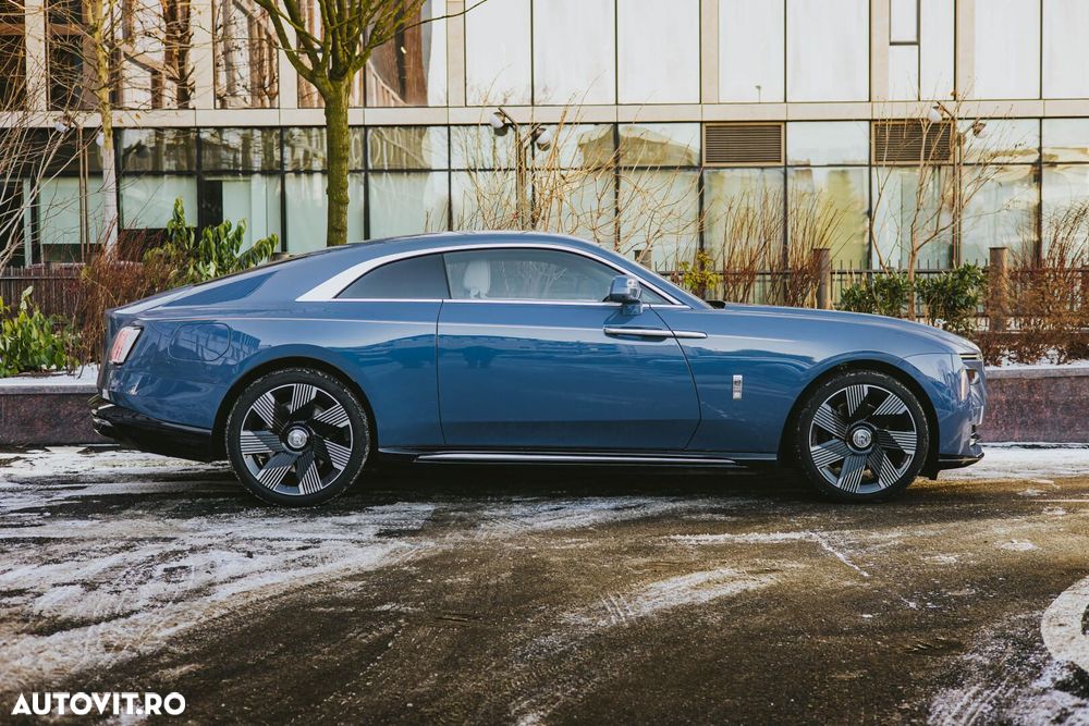 Rolls-Royce Spectre - 7