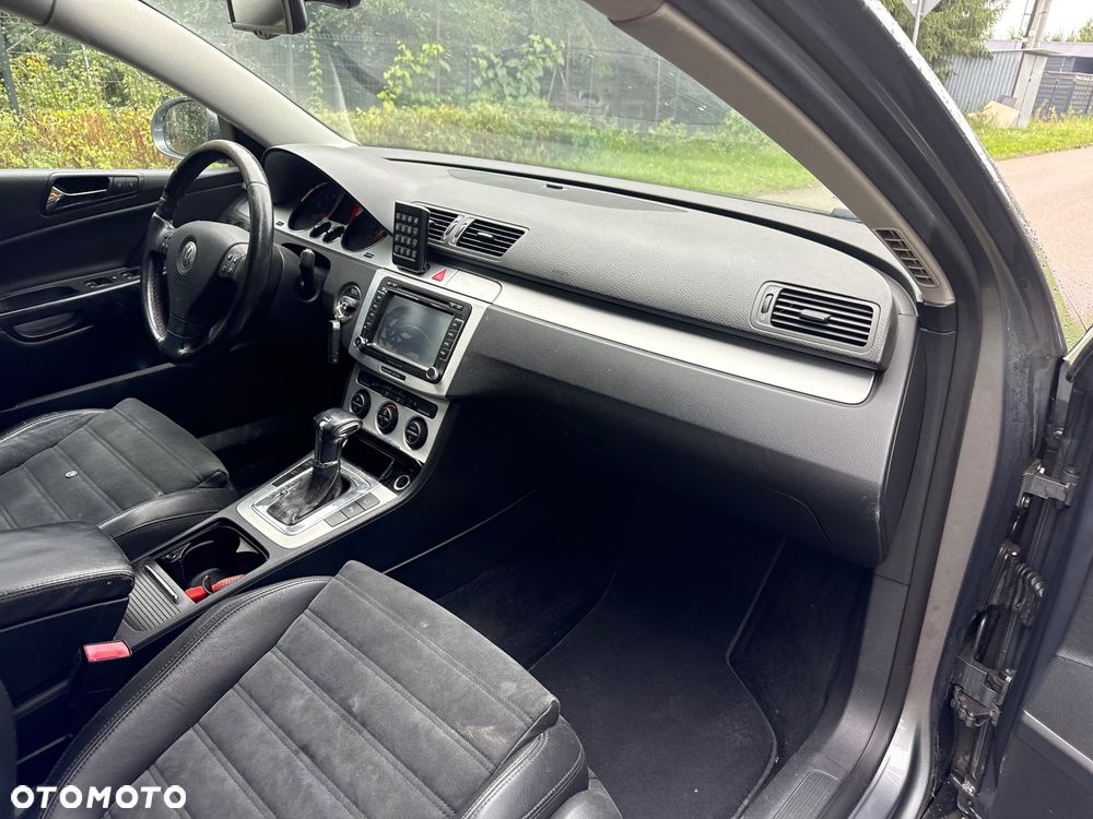 Volkswagen Passat 3.2 V6 FSI 4Motion DSG Individual Chrom dunkel - 8