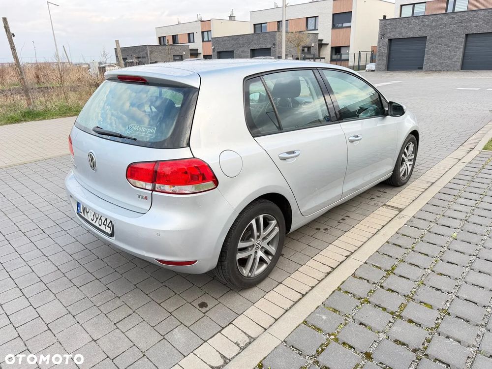 Volkswagen Golf 1.6 TDI Comfortline - 5