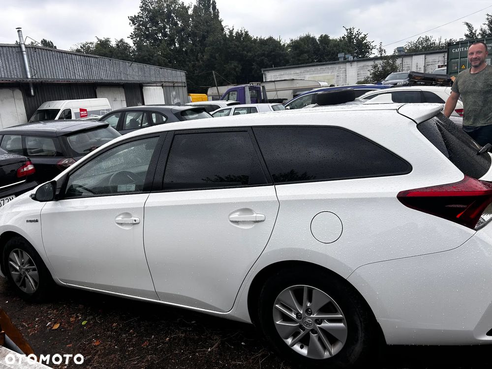 Toyota Auris Hybrid 135 Active - 4