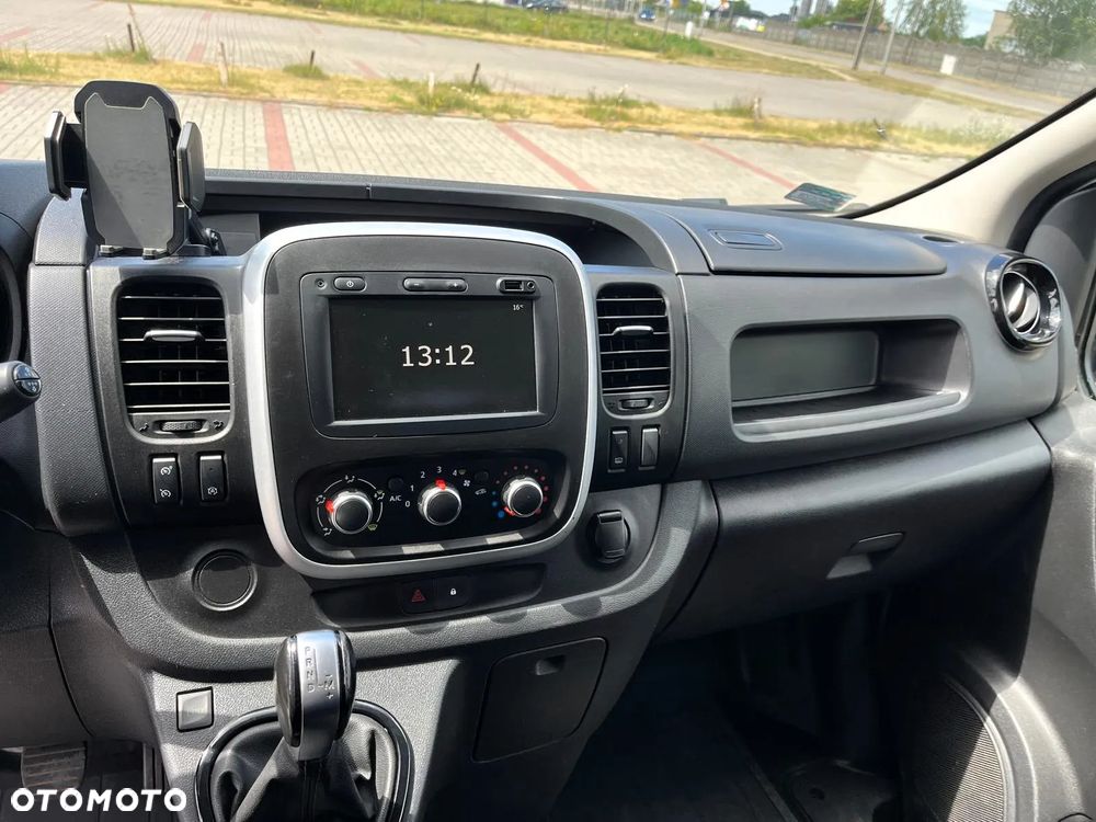 Renault Trafic - 11