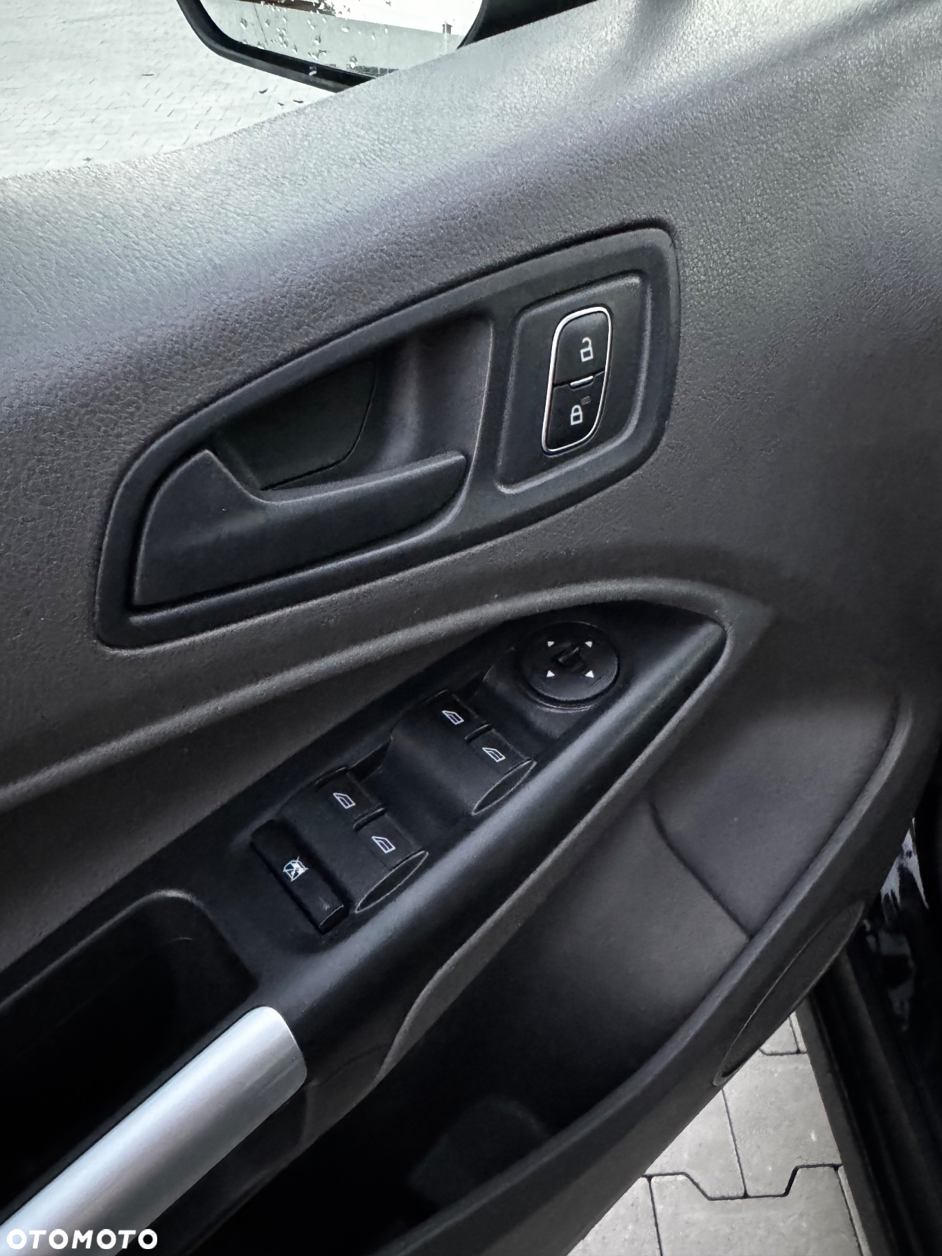 Ford Transit Connect 220 L1 LKW Trend - 15