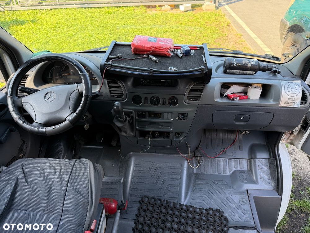 Mercedes-Benz Sprinter - 3