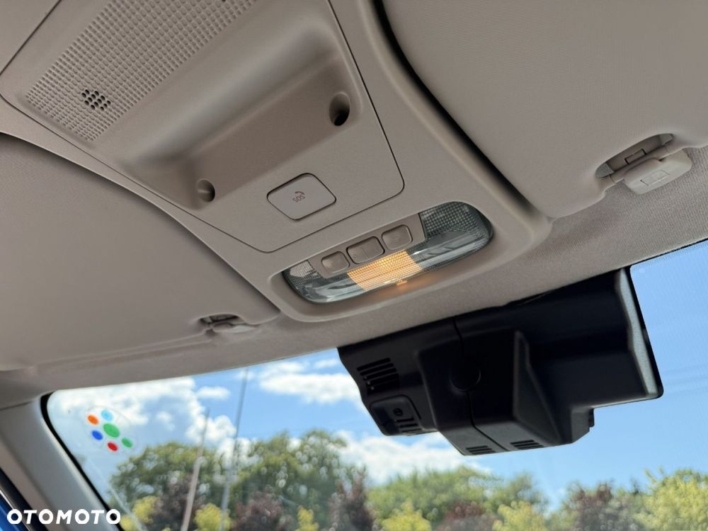 Ford Transit Courier - 24