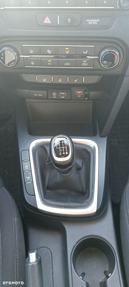 Kia Ceed - 5
