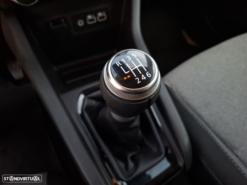 Renault Clio 1.0 TCe Evolution - 18