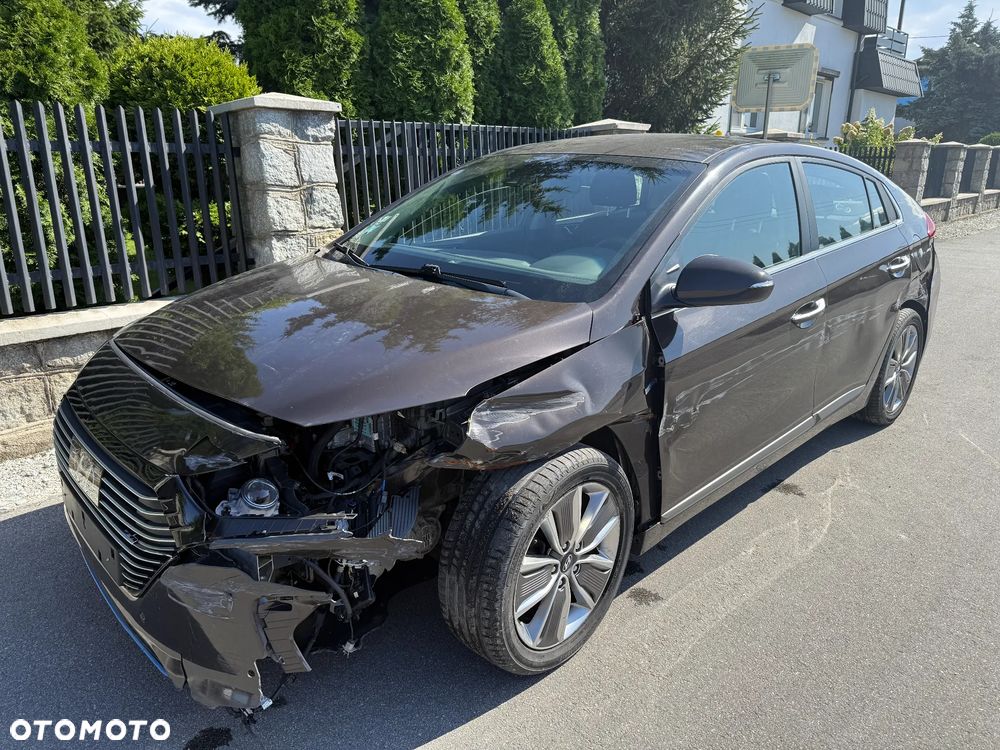 Hyundai IONIQ hybrid Business - 2
