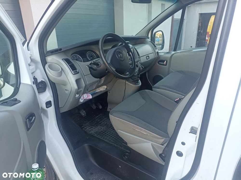 Opel Vivaro - 9