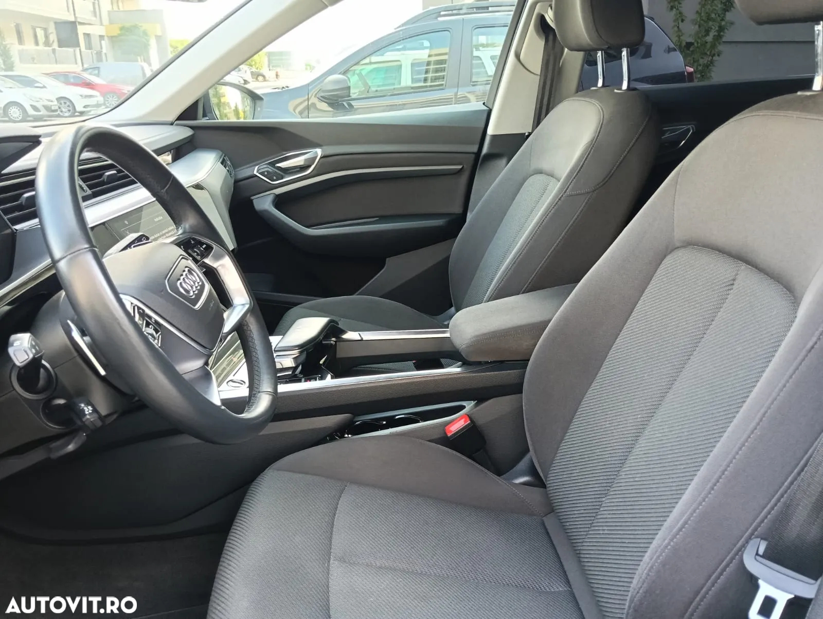 Audi e-tron 55 quattro advanced - 9