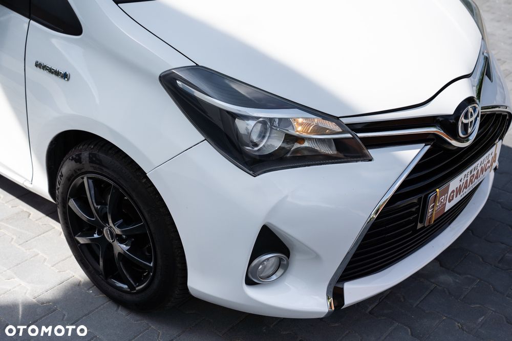 Toyota Yaris Hybrid 100 Active EU6 - 6