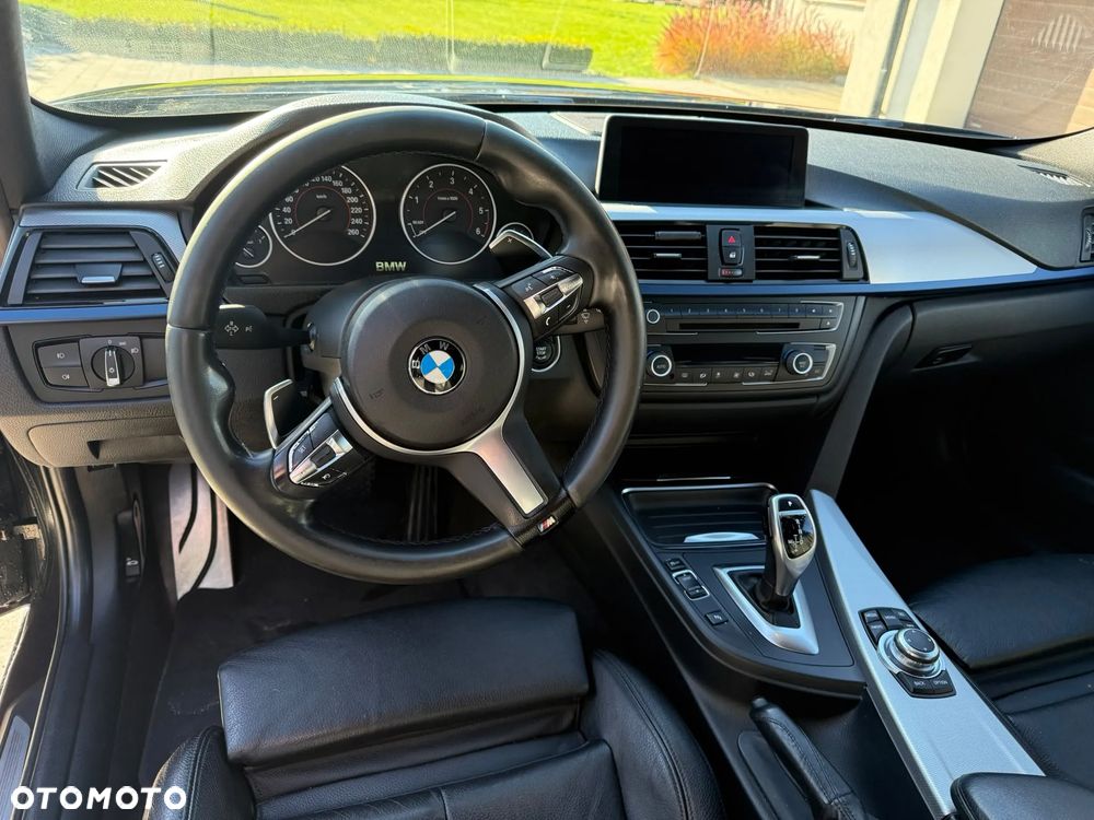 BMW 320D Touring 2012 photo 5