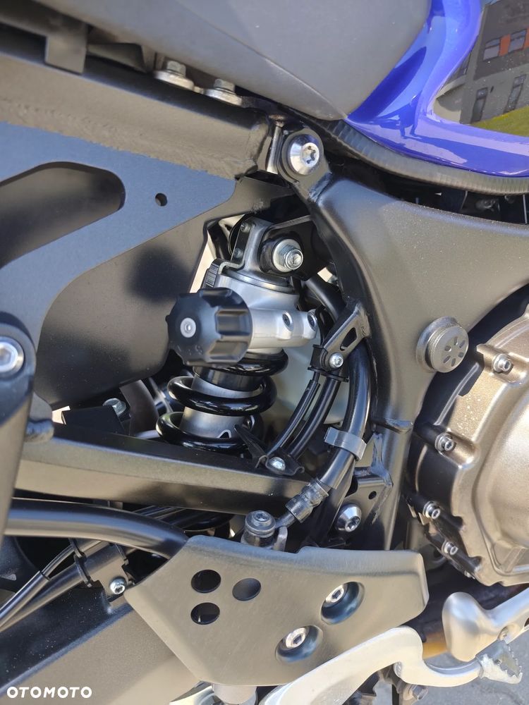 Yamaha Super Tenere - 16