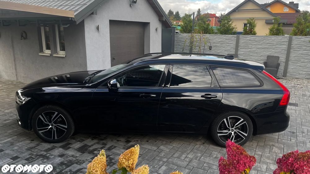 Volvo V90 D4 Momentum - 8