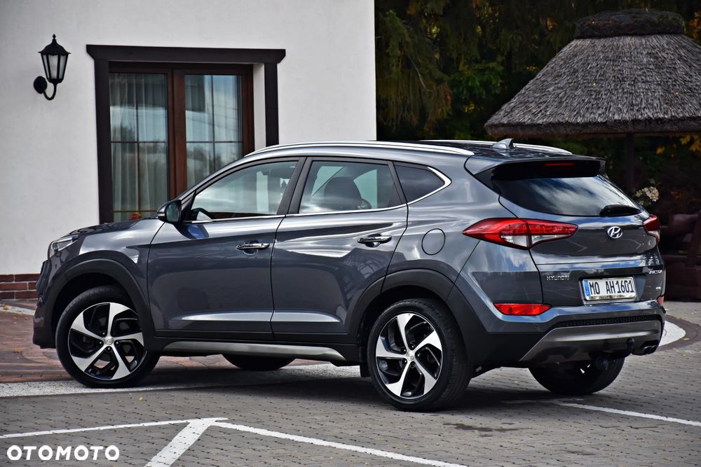 Hyundai Tucson 2.0 CRDI 4WD Automatik Premium - 18