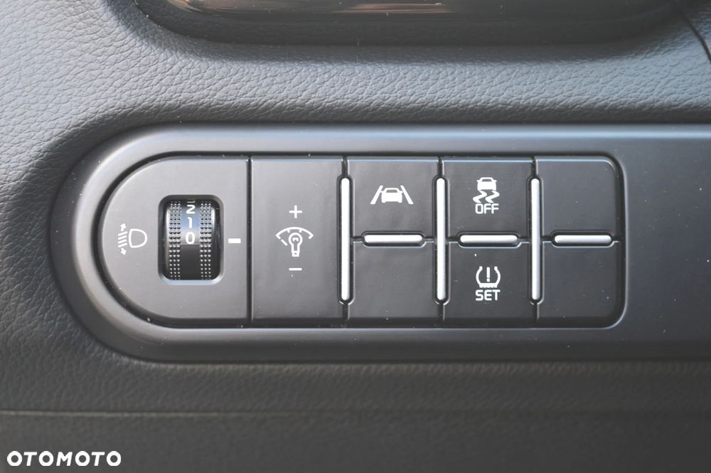 Kia Ceed 1.5 T-GDI Business Line Plus DCT - 35