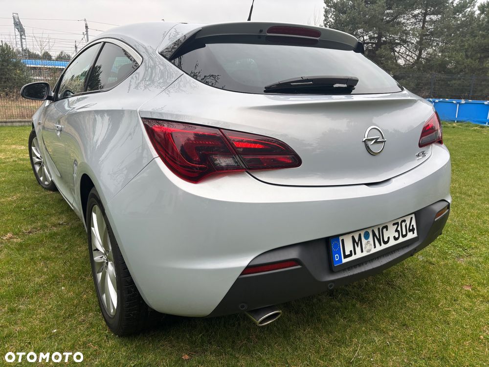 Opel Astra 1.4 Turbo Innovation - 11
