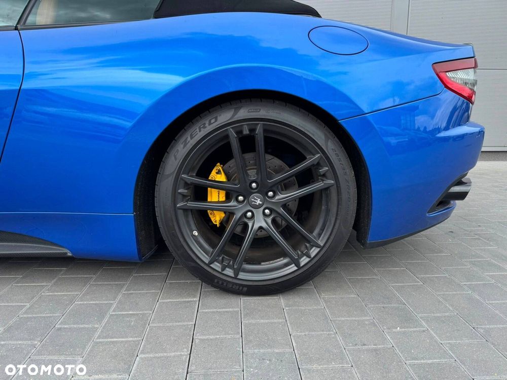 Maserati GranCabrio - 7