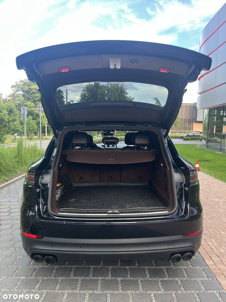 Porsche Cayenne - 6