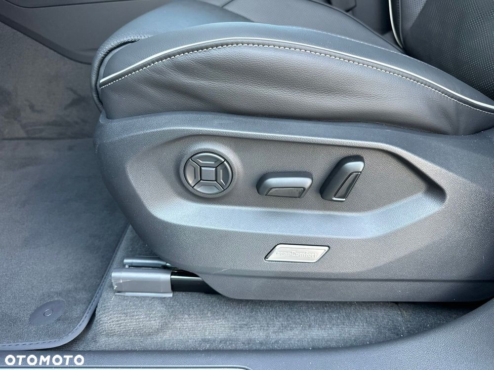 Volkswagen Touareg - 13