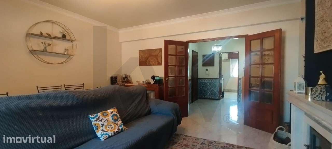 Apartamento T3 com Garagem Box e Arrecadação