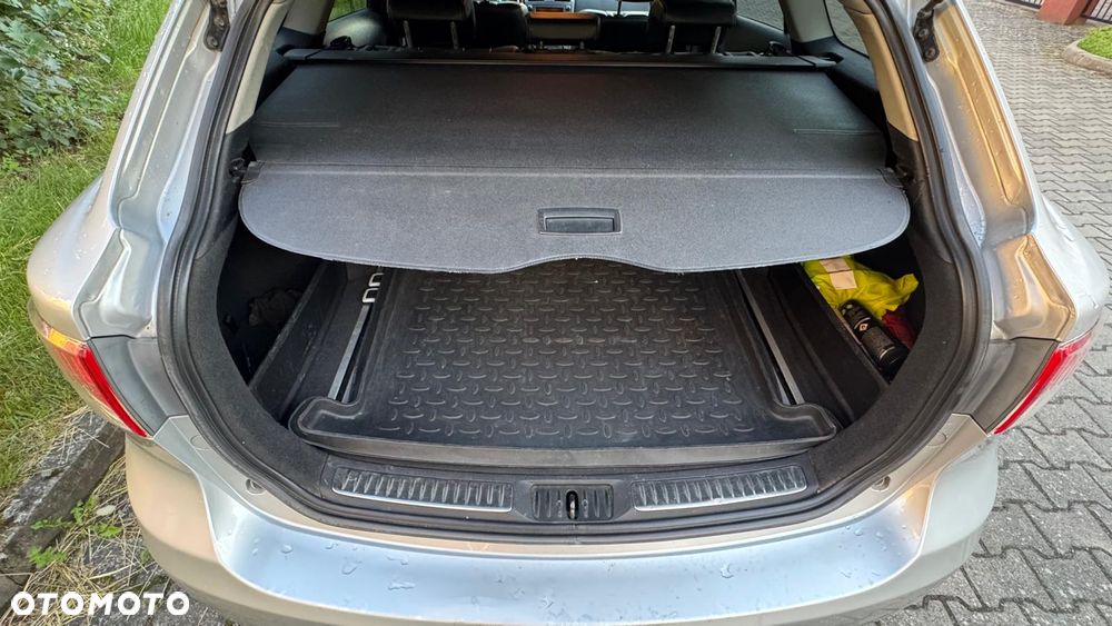 Toyota Avensis 2.0 Prestige MS - 26