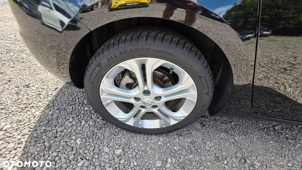 Opel Astra 1.0 T Essentia S&S - 22