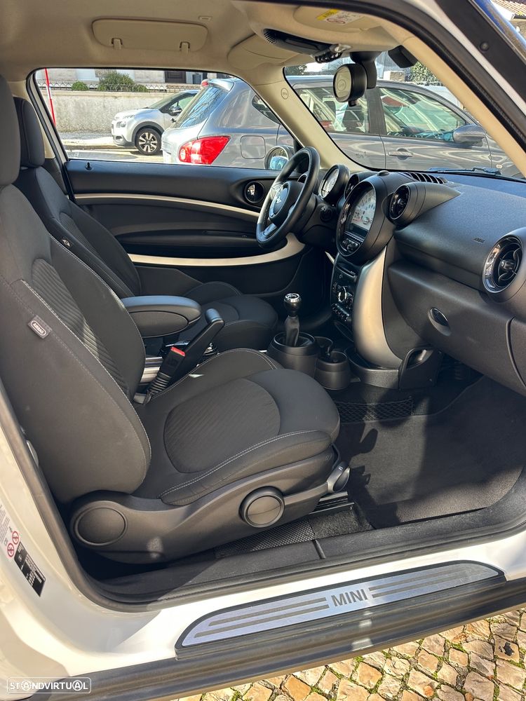 MINI Paceman Cooper D - 11