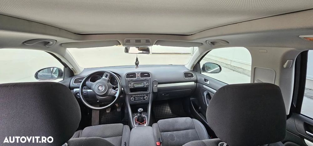Volkswagen Golf 1.6 TDI DPF Highline - 10