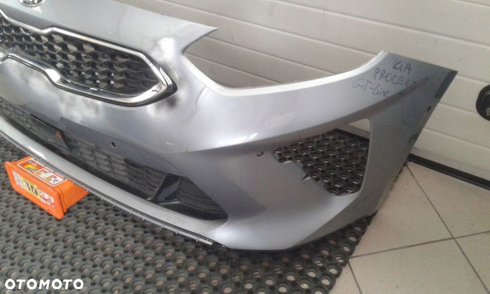 KIA Ceed III 3 ZDERZAK PRZEDNI 6PDC - 3