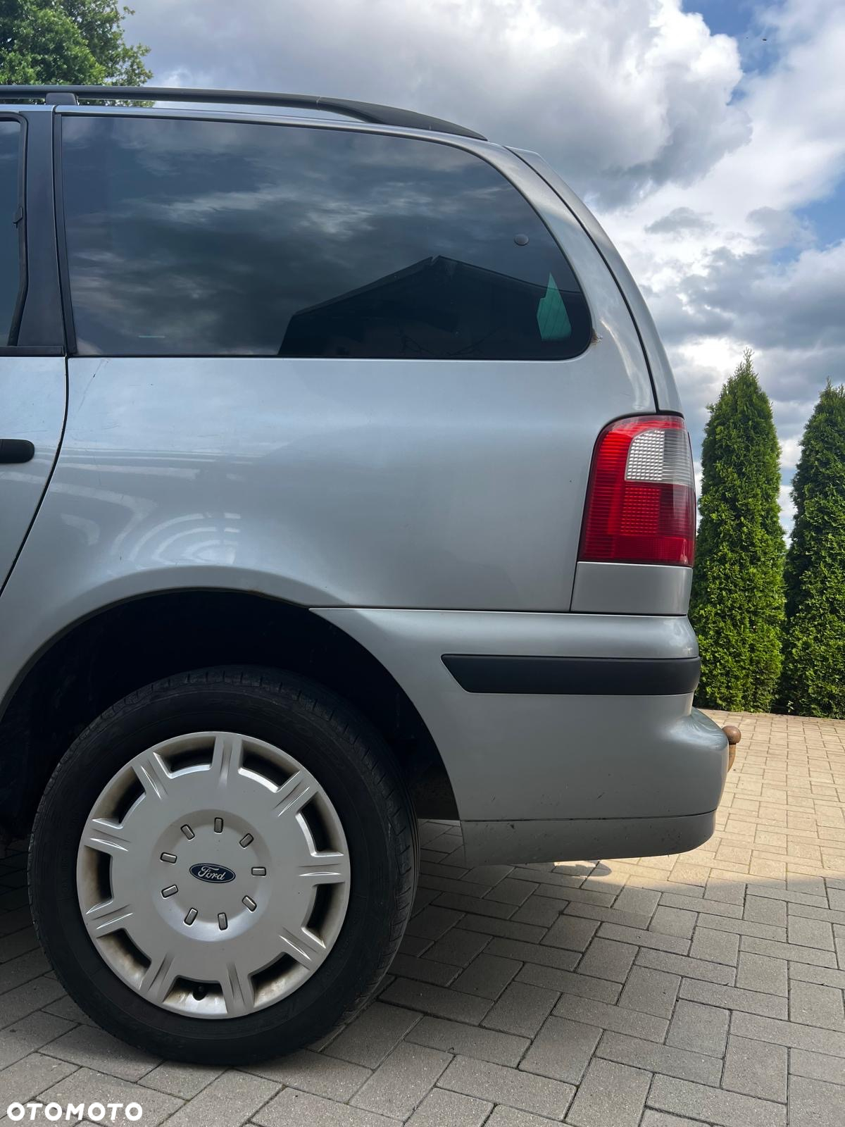 Ford Galaxy - 10