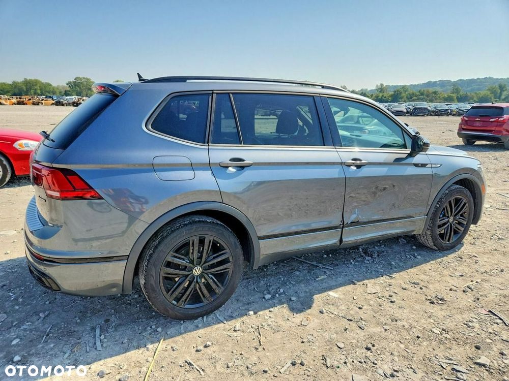Volkswagen Tiguan - 4