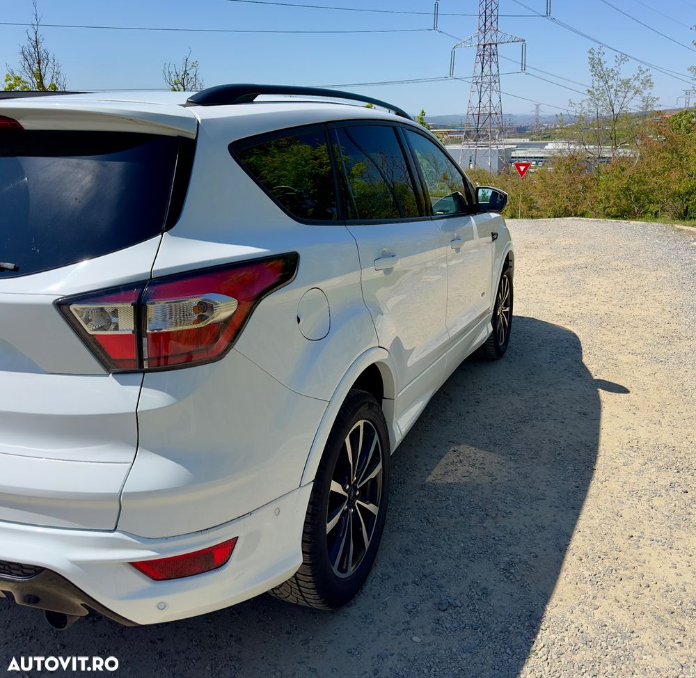 Ford Kuga 2.0 TDCi 4WD Powershift ST-Line - 6