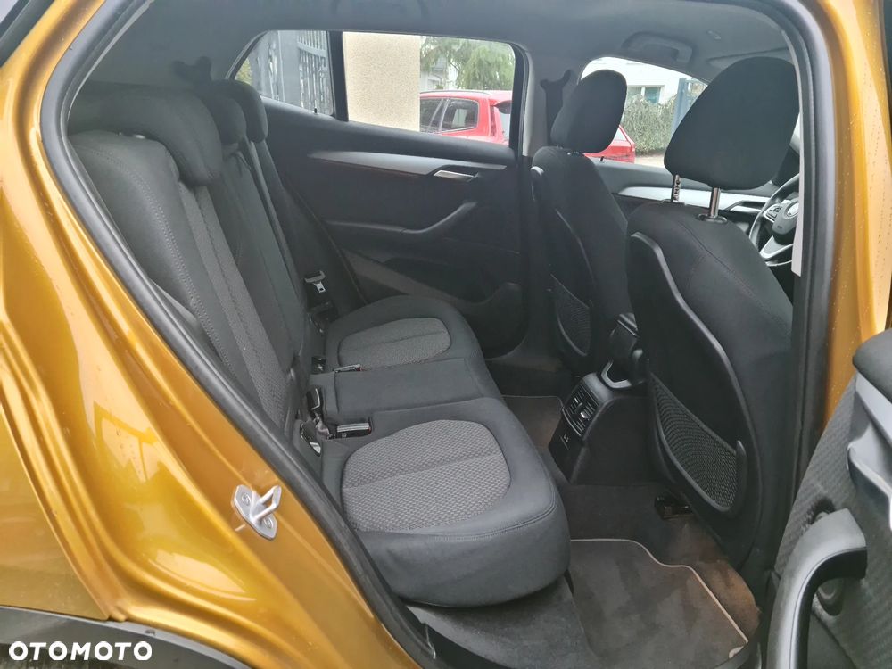 BMW X2 sDrive20i Advantage Plus - 32