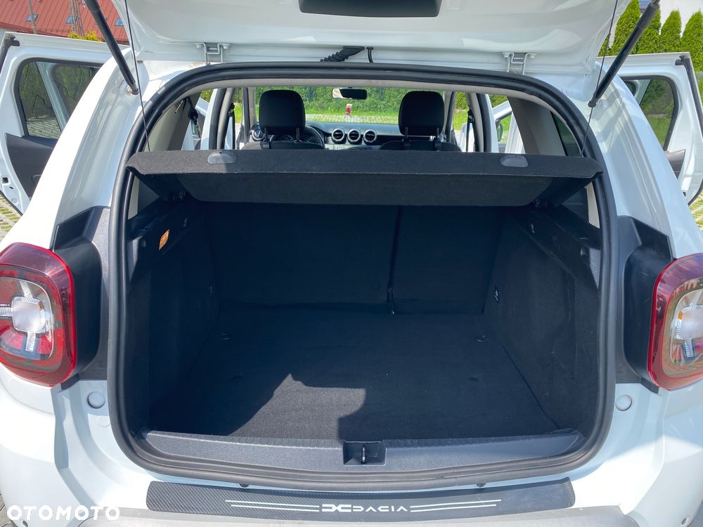 Dacia Duster 1.6 SCe Laureate S&S - 9