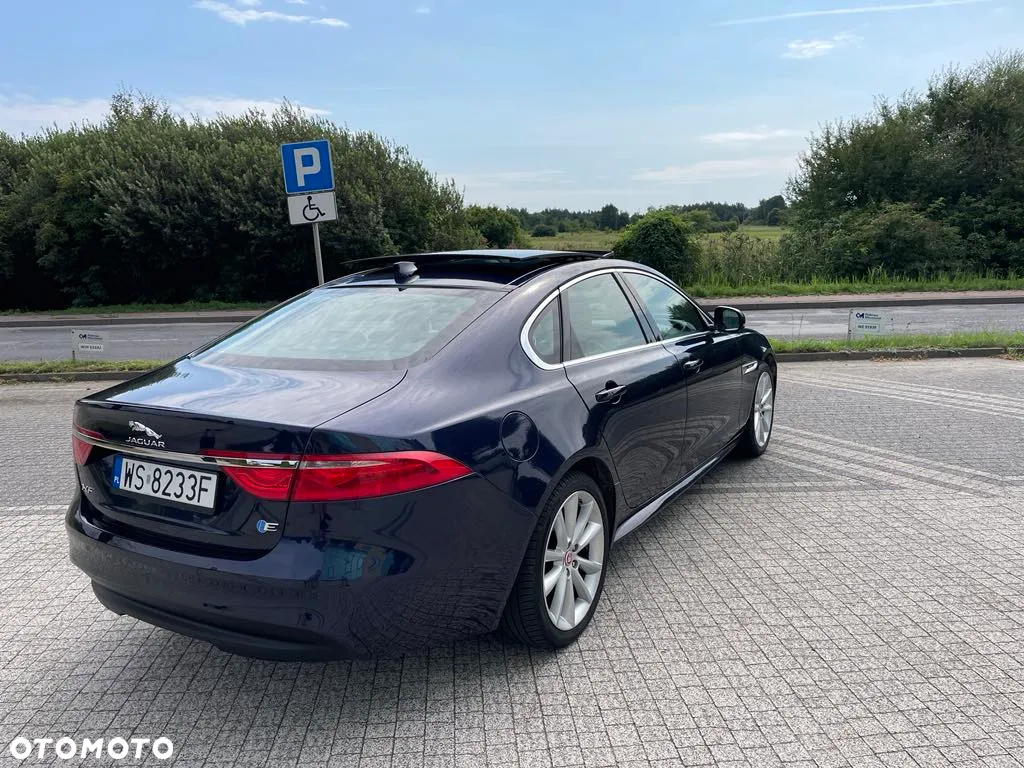 Jaguar XF 20d Sportbrake Prestige - 3