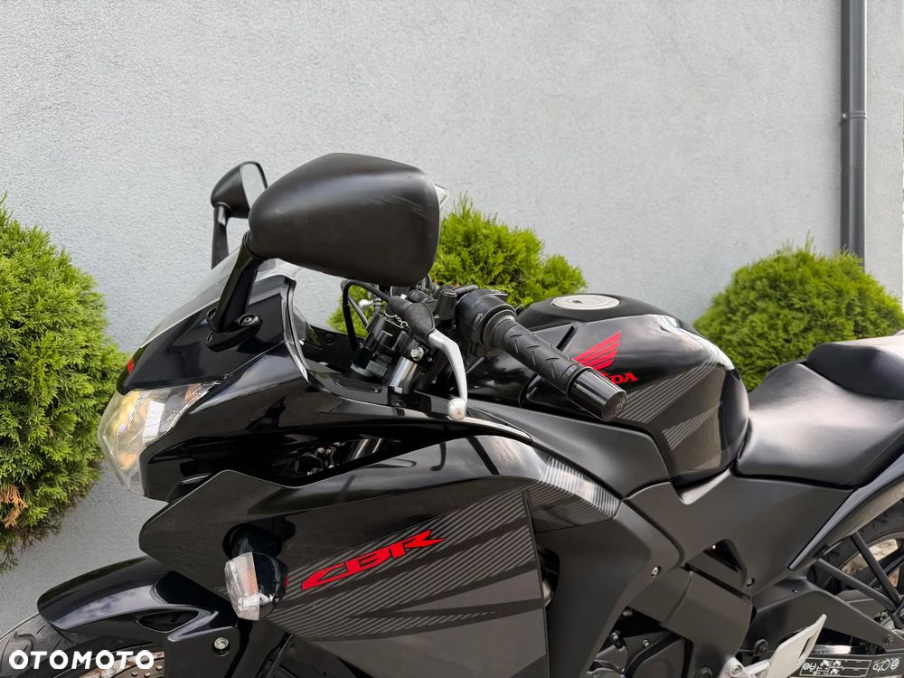 Honda CBR - 32