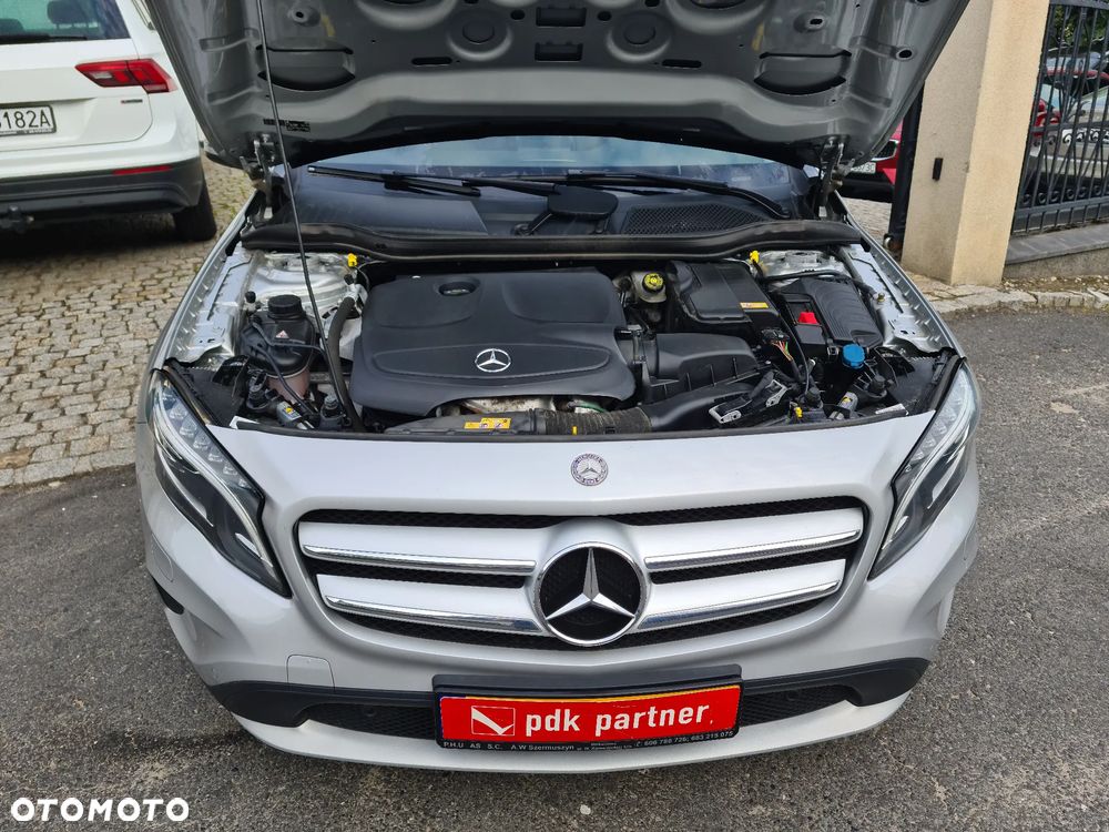 Mercedes-Benz GLA - 40