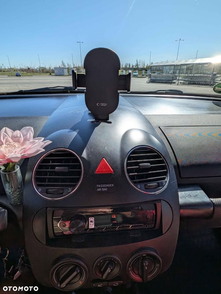 Volkswagen New Beetle 1.6 - 10